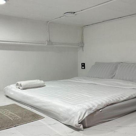 Megun Capsule 150 Cm Appartement Bangkok Buitenkant foto