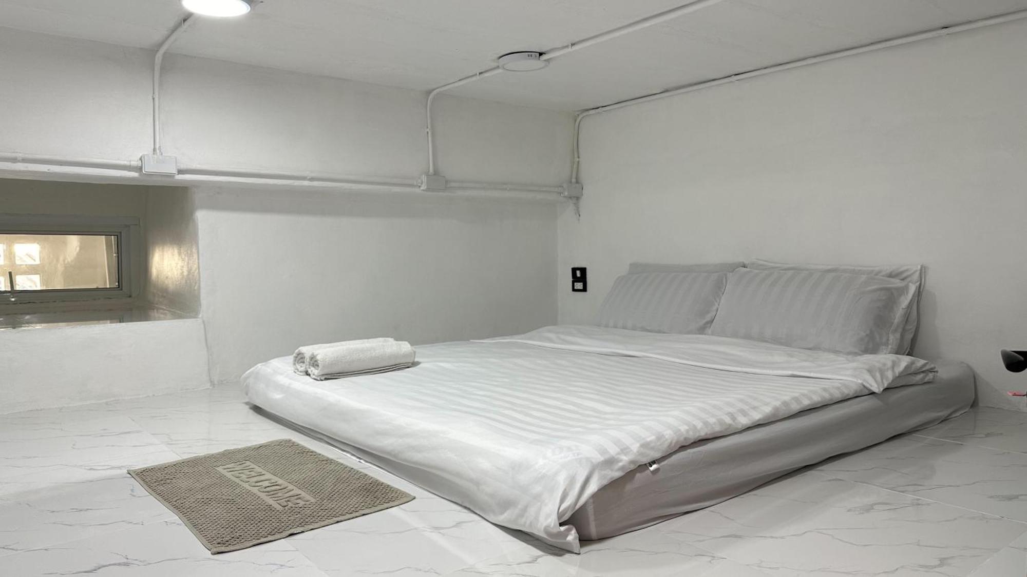 Megun Capsule 150 Cm Appartement Bangkok Buitenkant foto